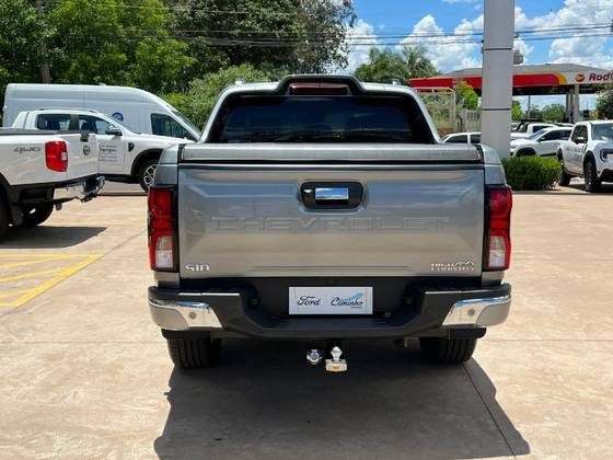 CHEVROLET S10 2.8 16V TURBO DIESEL HIGH COUNTRY CD 4X4 AUTOMÁTICO